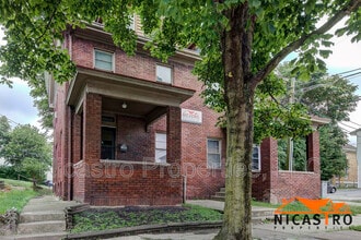 Building Photo - 1640 Indianola Ave