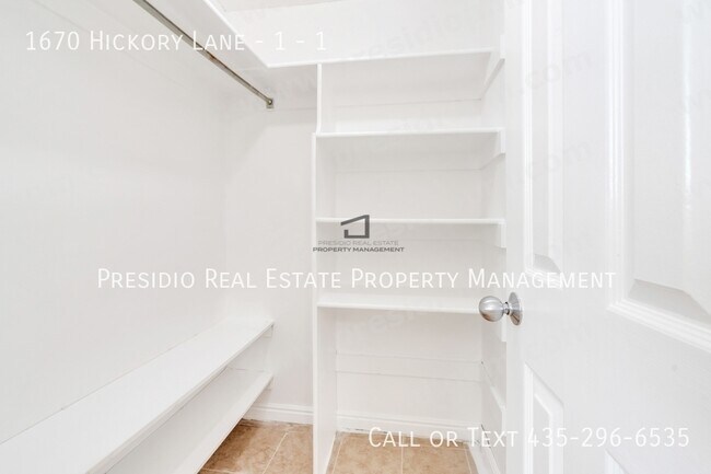 Building Photo - 1670 Hickory Ln