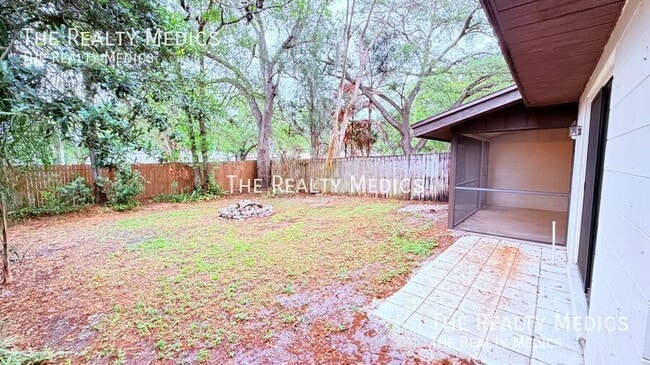 Building Photo - 7909 Richwood Dr