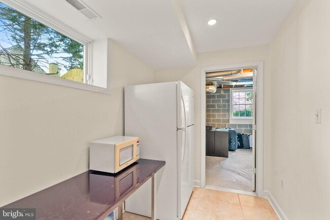 Building Photo - 5152 Manning Pl NW