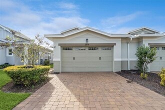 Building Photo - 2516 Yellow Brick Rd