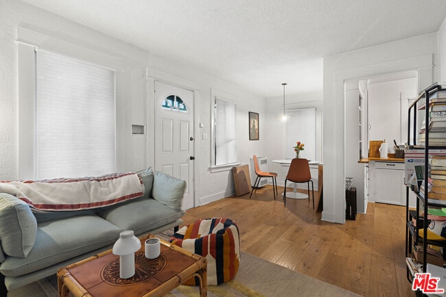 Building Photo - 2009 Dell Ave