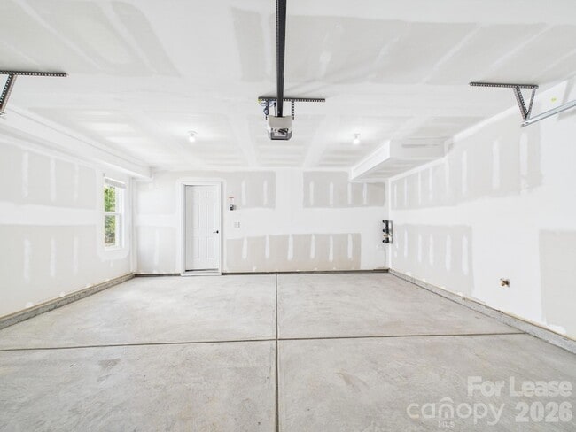 Building Photo - 1623 Blanche St