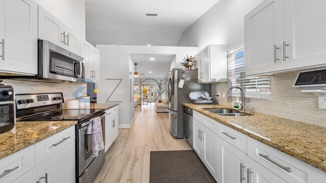 Building Photo - 1745 Banyan Creek Ct