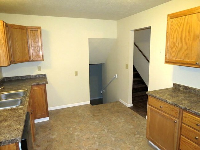 Building Photo - new rental in southern pines