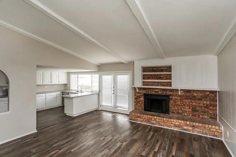 Building Photo - 501 Hardwood Trail