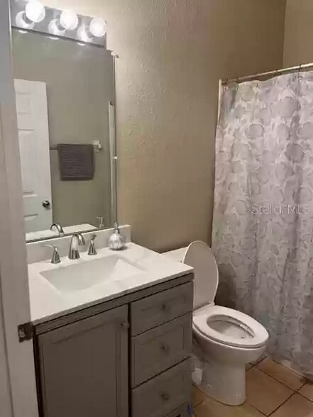 Building Photo - 6206 Avignon Ct
