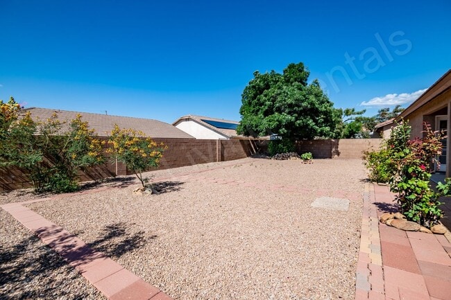 Building Photo - GORGEOUS HUALAPAI MOUNTAIN FOOTHILLS HOME