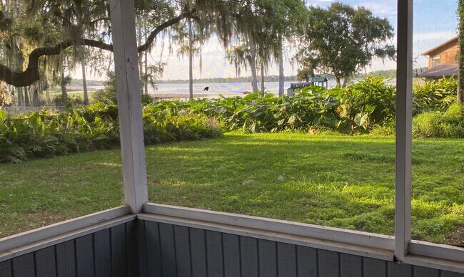 Building Photo - Spectacular Lakeview Home ~ 3 Bed or 2 Bed...