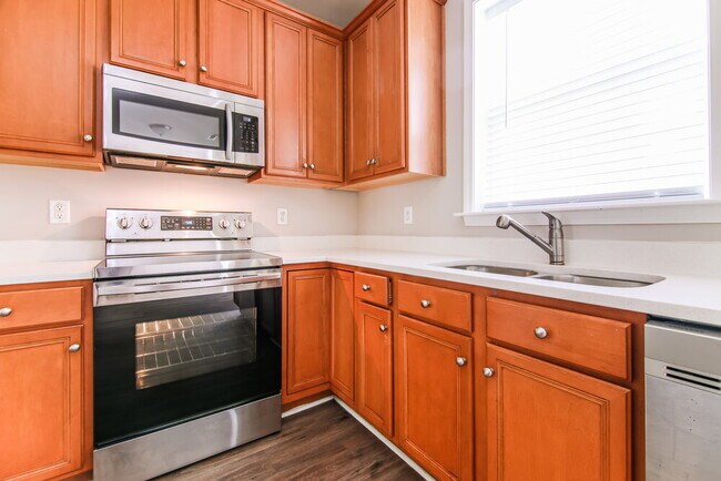 Building Photo - 9301 Doss Ct