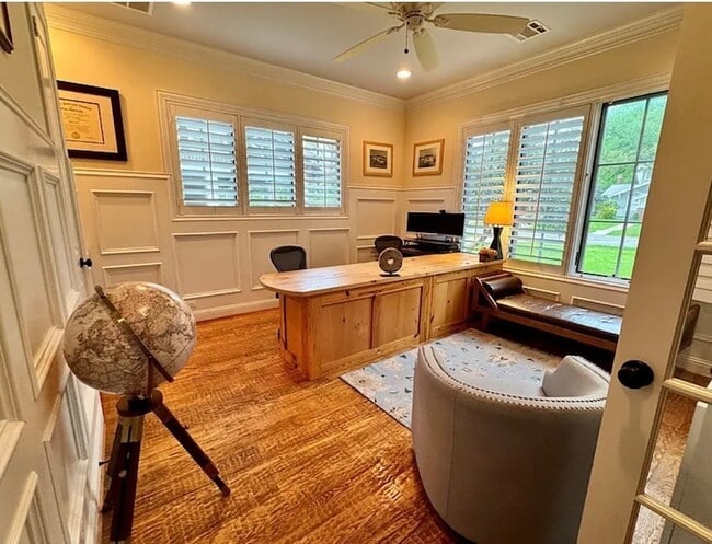 Building Photo - 5820 Palo Pinto Ave