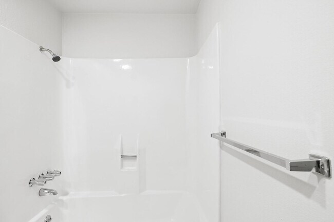 Building Photo - 6816 N 35th Ave