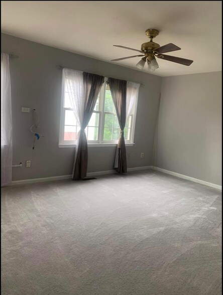 Building Photo - 6622 Sky Blue Ct