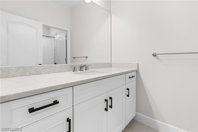 Building Photo - 6947 Avalon Cir