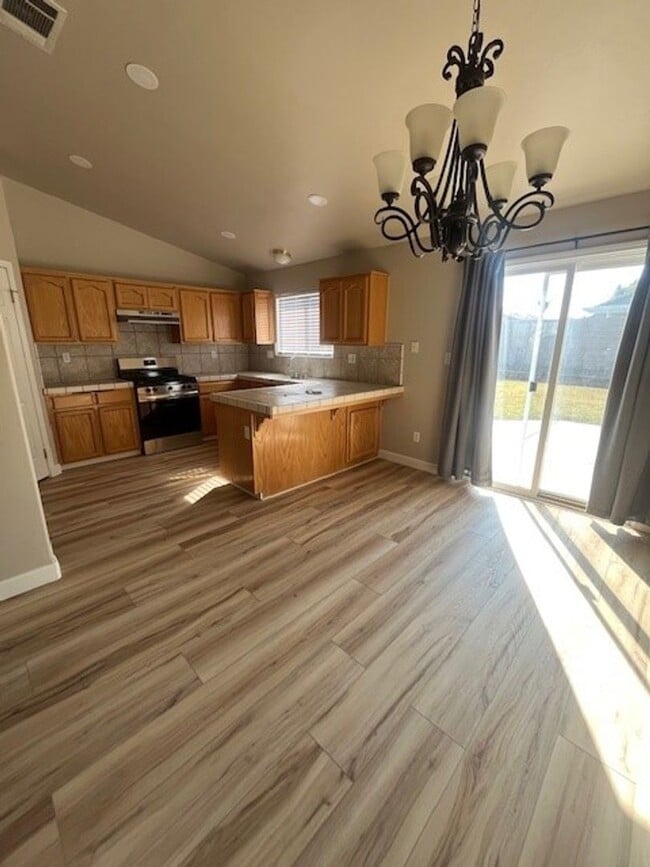 Building Photo - 4203 Silver Maple Ct