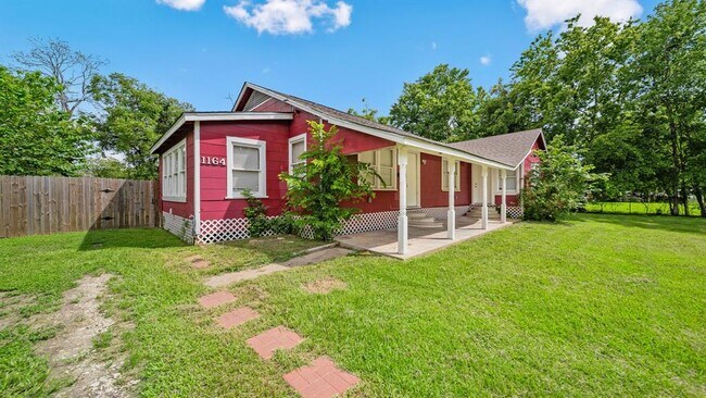 Building Photo - 1164 3 Rd St