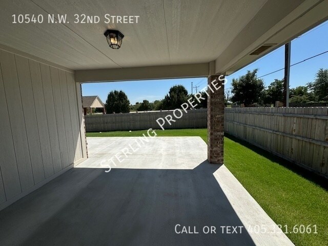 Building Photo - 10540 NW 32nd St
