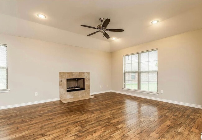 Building Photo - 622 Hearthstone Dr