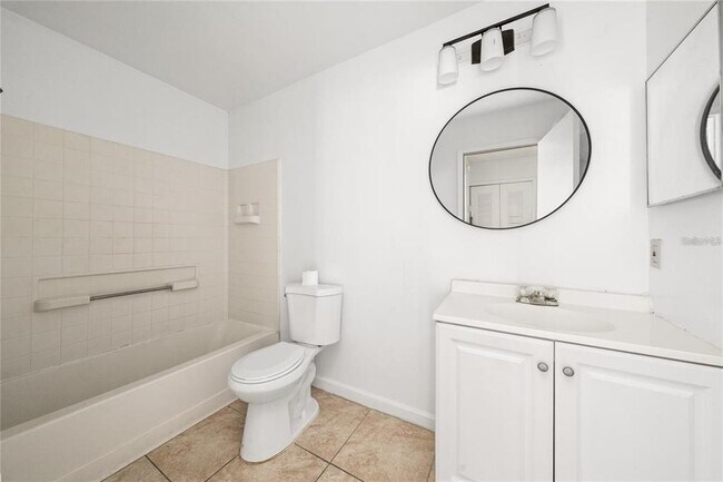 Building Photo - 3849 Bay Club Cir