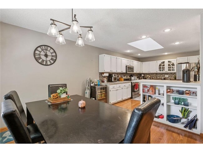 Building Photo - 2265 Oregon Ct
