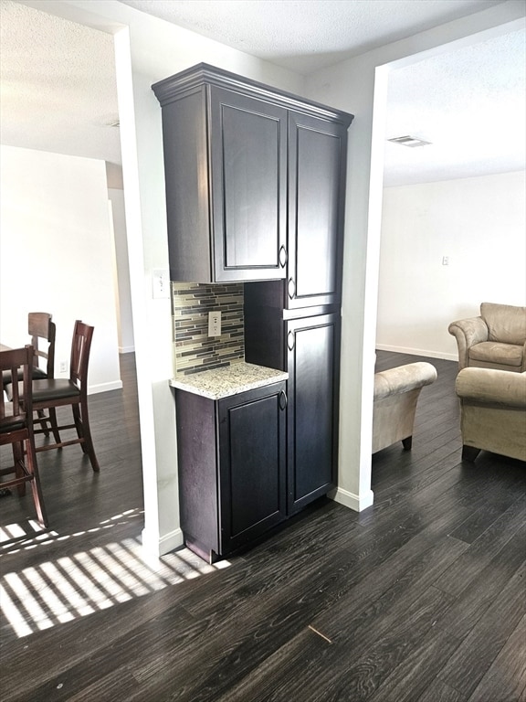 Building Photo - 26 Beacon St