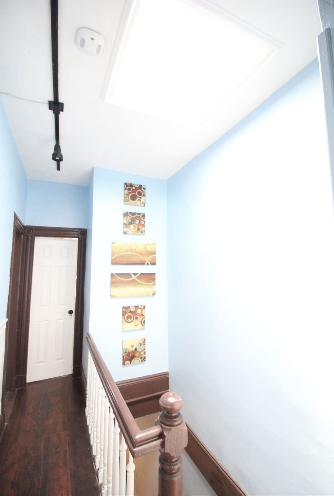 Building Photo - 693 Macdonough St