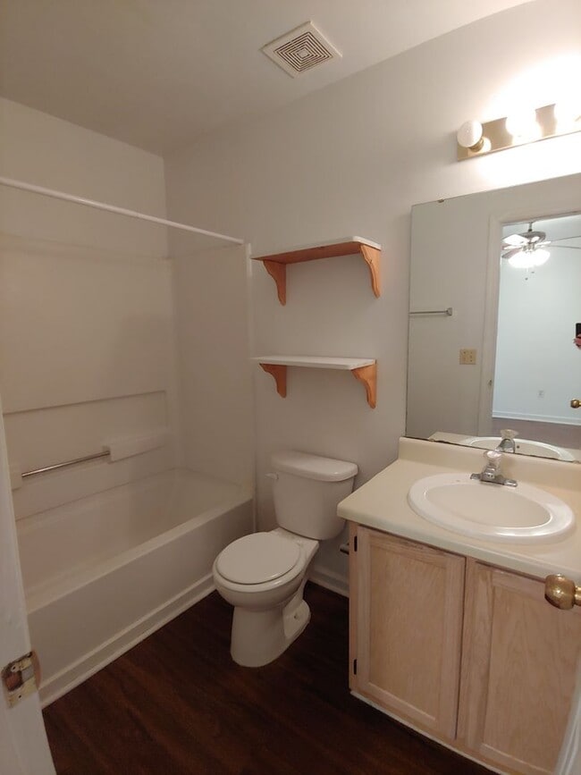 Building Photo - 4 BR / 3 BA Townhouse in San Luis Area off...
