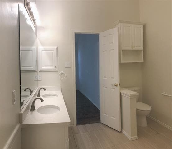 Building Photo - 9113 Couples Dr