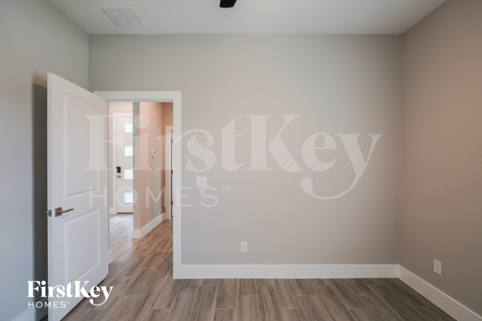 Building Photo - 1829 Superior Way