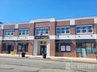 Building Photo - 37 Main St