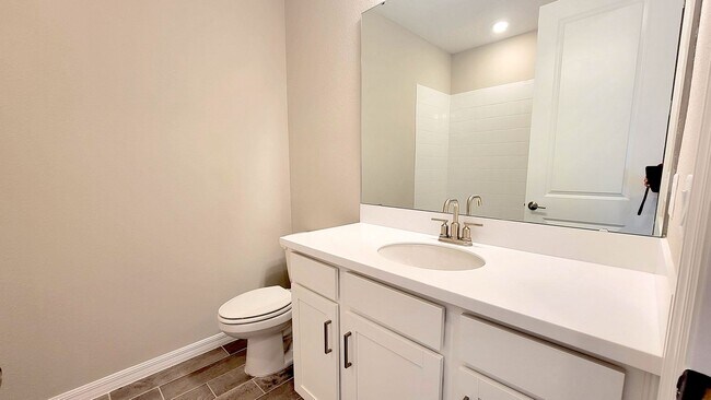 Building Photo - Stunning 5 bedroom, 3.5 bath Home in Skye Ranch ~ Built in 2024