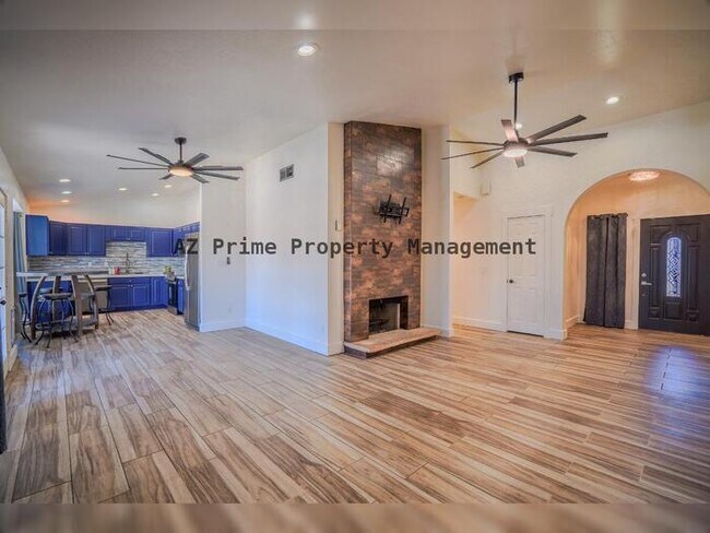 Building Photo - 9054 N 84th Ln