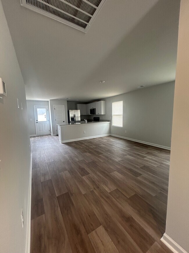 Building Photo - 1732 King Oaks Lp