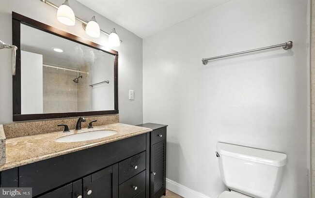 Building Photo - 2059 Huntington Ave