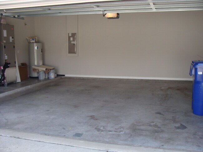 Building Photo - 2266 Cascadia Ct