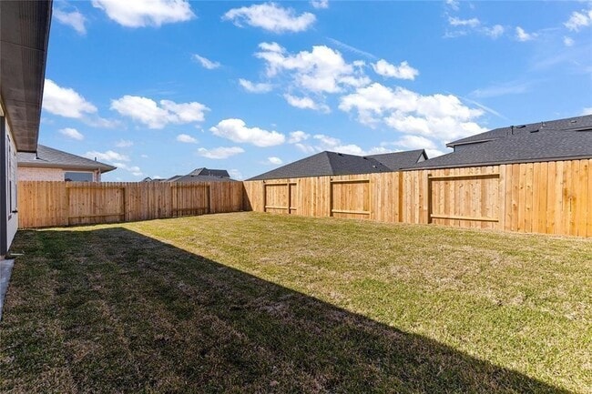 Building Photo - 29318 Hoelzen Holw Dr