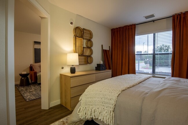 Building Photo - Modern Comfort, Major Savings