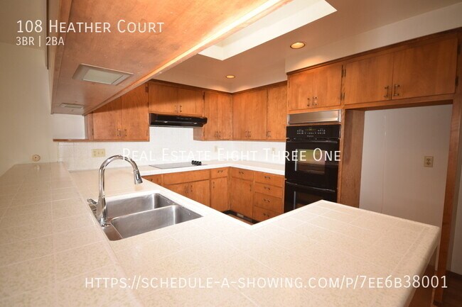 Building Photo - 108 Heather Ct