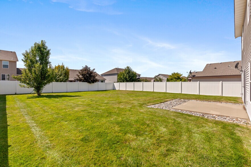 Building Photo - 4580 W Magrath Dr
