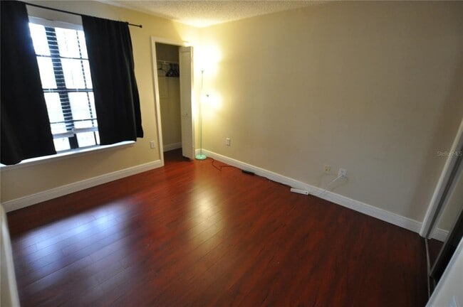 Building Photo - 1000 W Horatio St
