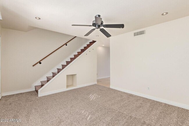 Building Photo - 6937 E Osborn Rd