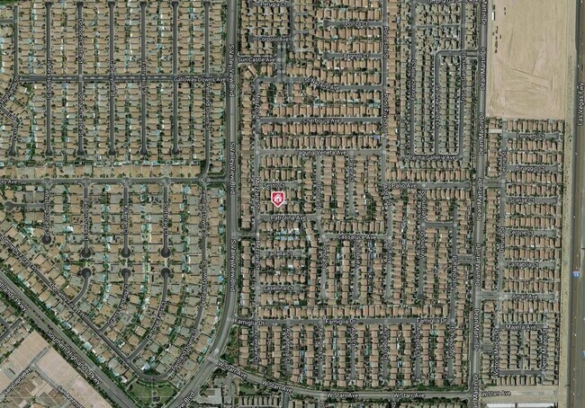 Building Photo - Beautiful former Model Home located near S...