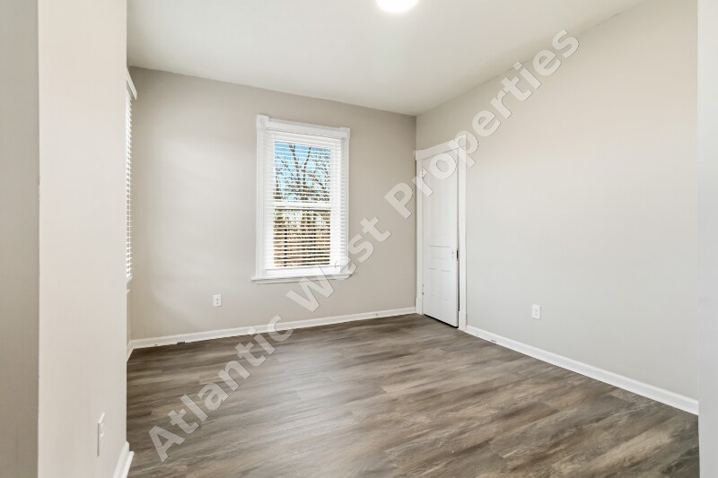 Building Photo - 1512 Blair Ave