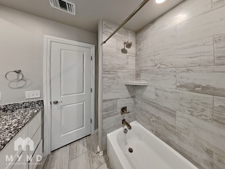 Building Photo - 9205 NW 89th St