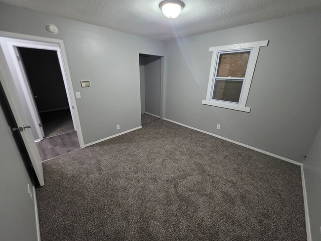 Building Photo - 1305 Richard Dr