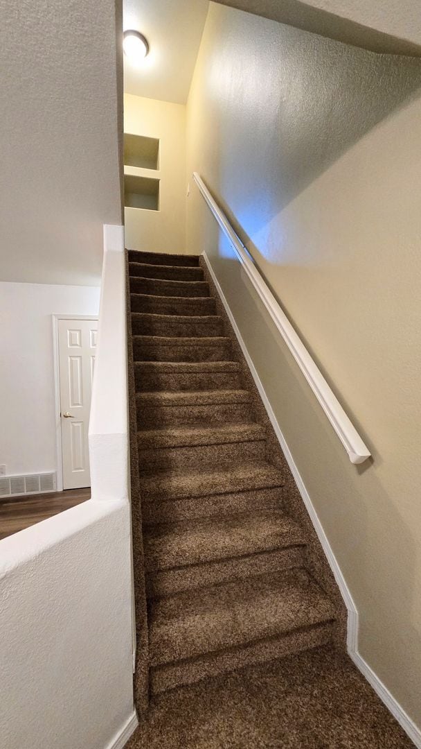 Building Photo - 6048 Colony Cir - Rockrimmon -  3 Bed/ 3 B...