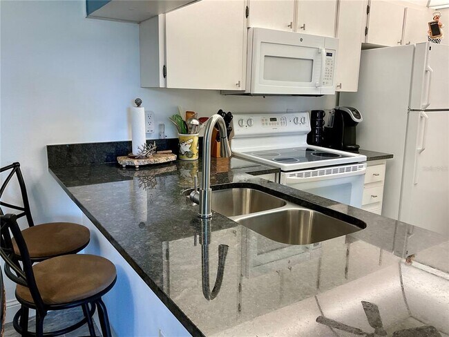 Building Photo - 3213 S Beneva Rd