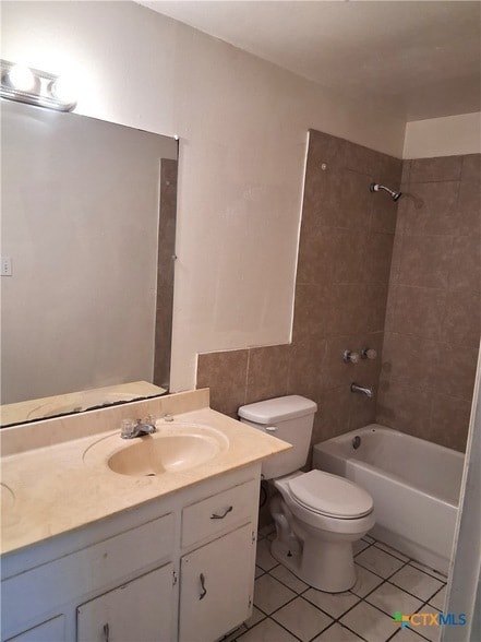 Building Photo - 1701 Lennox Ave