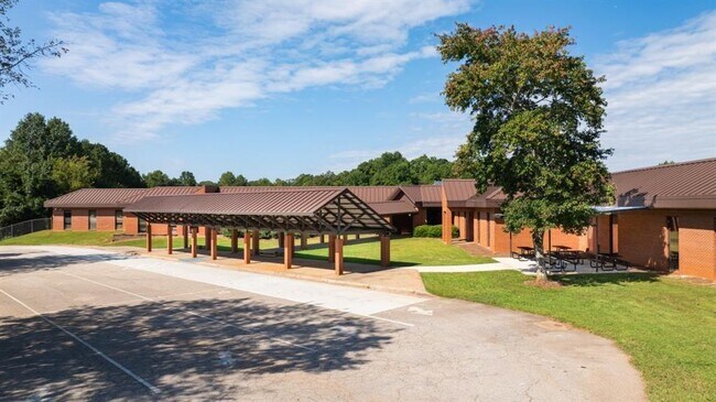 Building Photo - 2907 Daxton Ln