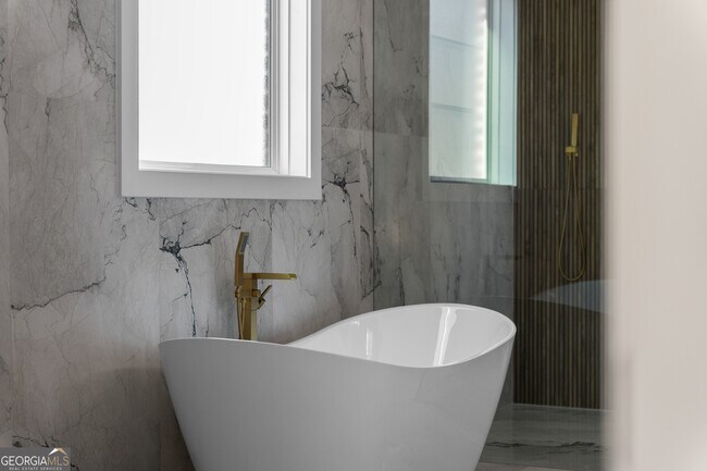 Building Photo - 407 Thunder Rd